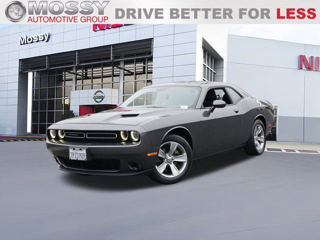 2015 Dodge Challenger SXT