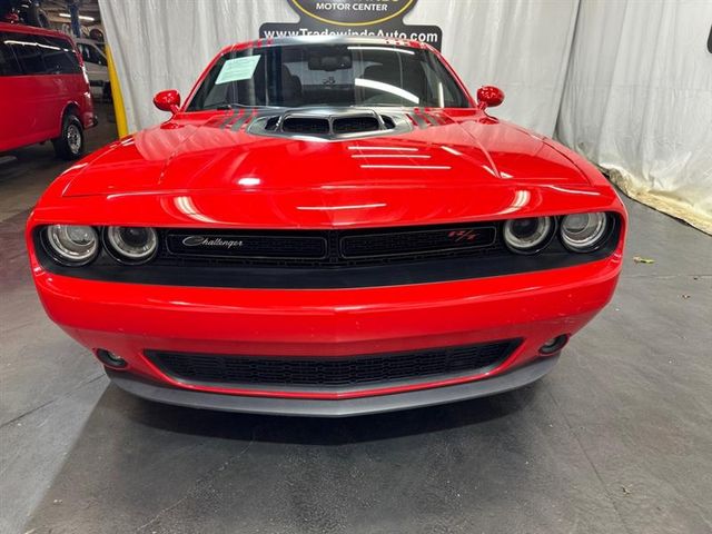 2015 Dodge Challenger R/T Shaker