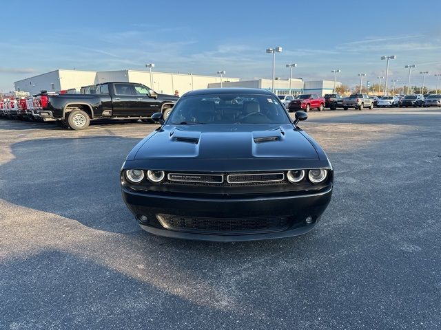 2015 Dodge Challenger SXT Plus