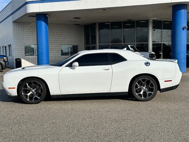 2015 Dodge Challenger SXT Plus