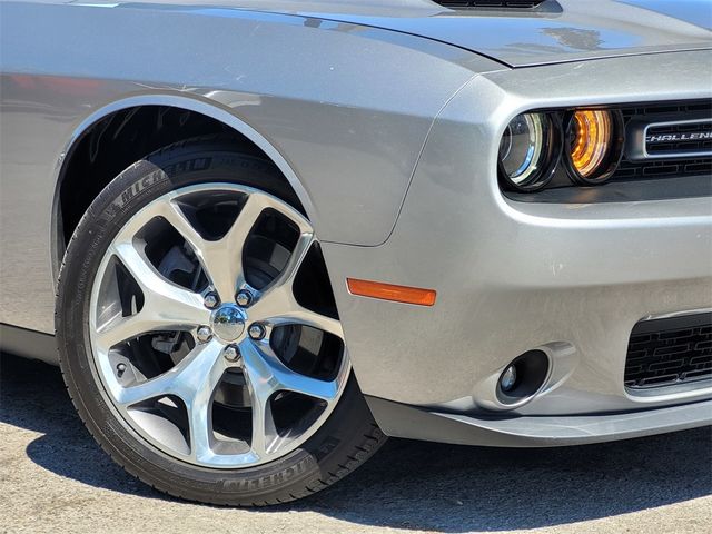 2015 Dodge Challenger SXT Plus