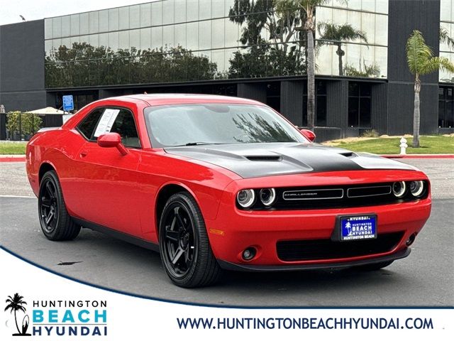 2015 Dodge Challenger SXT Plus