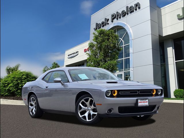 2015 Dodge Challenger SXT Plus