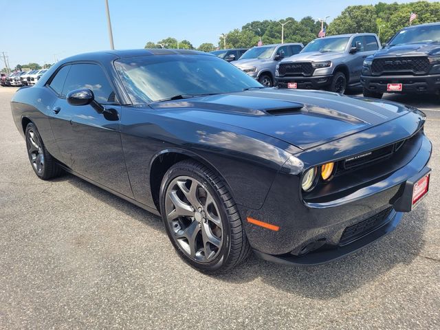 2015 Dodge Challenger SXT Plus