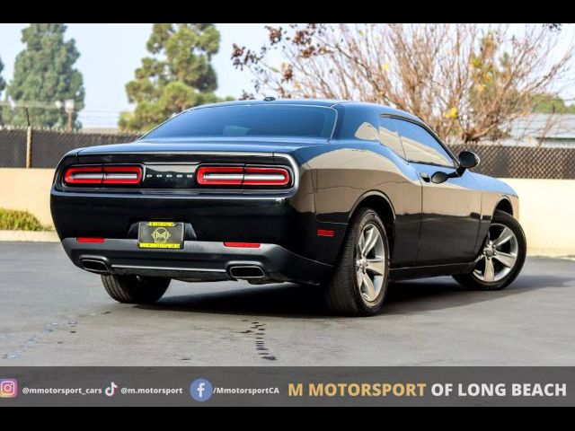 2015 Dodge Challenger SXT