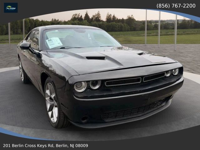 2015 Dodge Challenger SXT