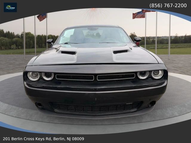 2015 Dodge Challenger SXT