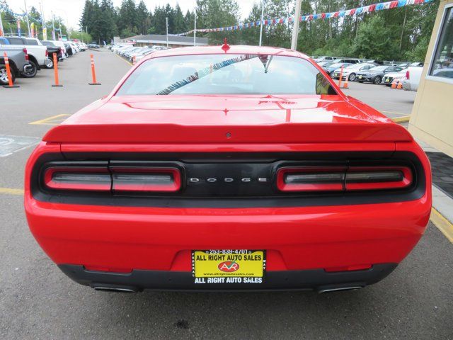 2015 Dodge Challenger SXT Plus