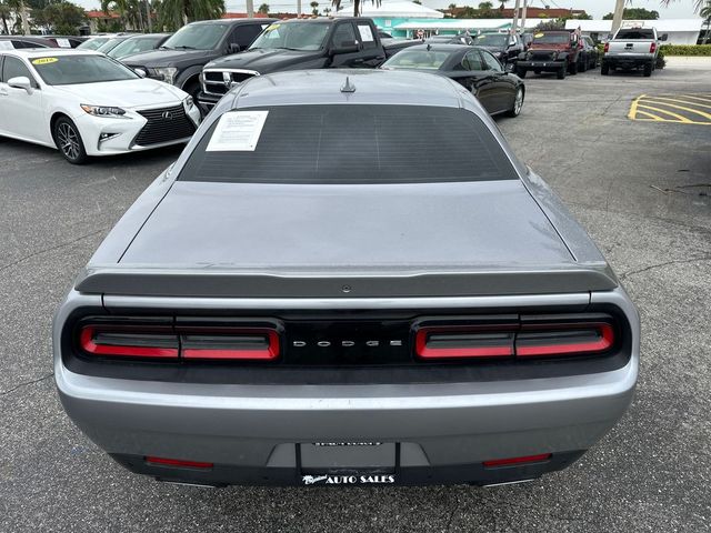 2015 Dodge Challenger SXT Plus