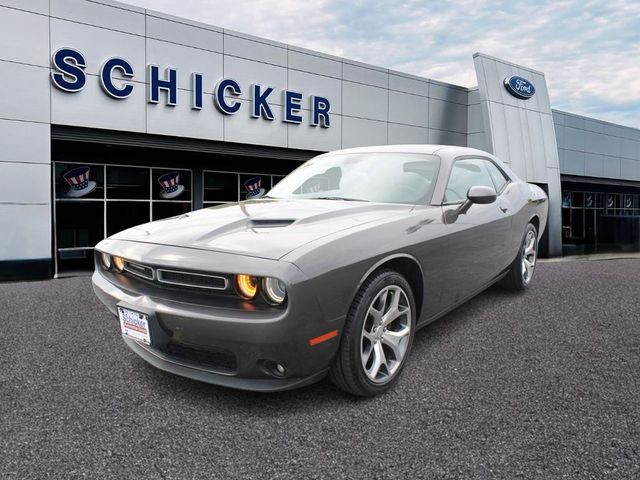 2015 Dodge Challenger SXT Plus