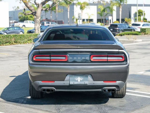 2015 Dodge Challenger SXT Plus