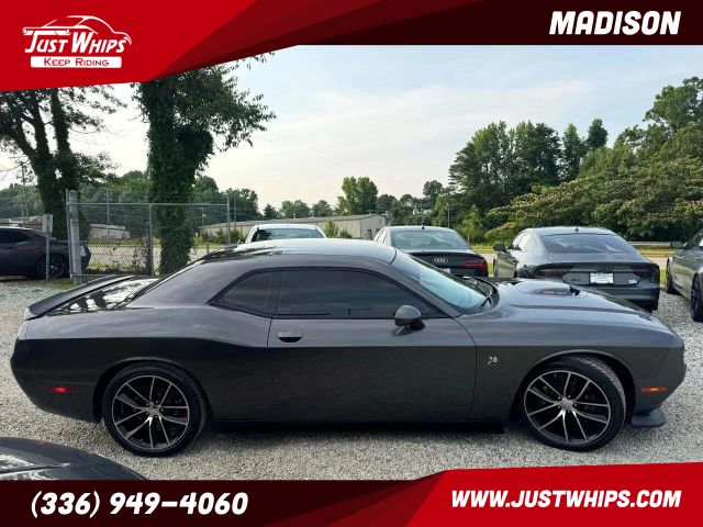 2015 Dodge Challenger R/T Scat Pack Shaker
