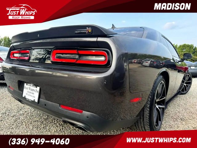 2015 Dodge Challenger R/T Scat Pack Shaker