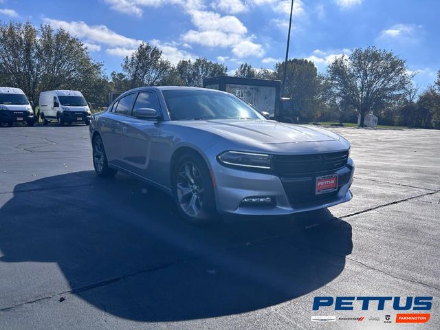 2015 Dodge Charger SXT