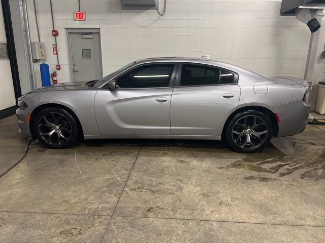 2015 Dodge Charger SXT