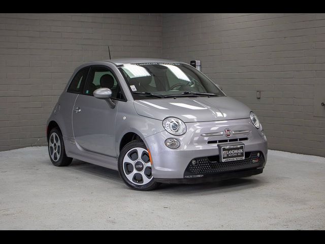 2015 FIAT 500e Base