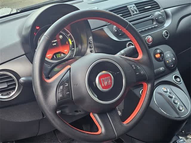 2015 FIAT 500e Base