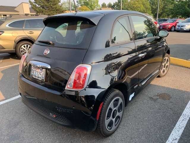 2015 FIAT 500e Base