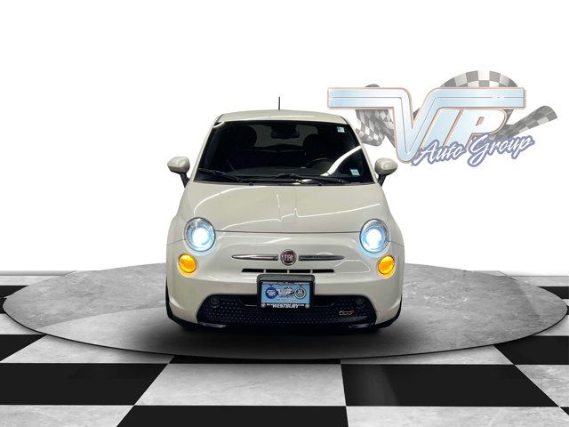 2015 FIAT 500e Base