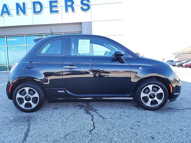 2015 FIAT 500e Base