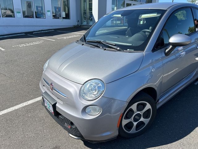 2015 FIAT 500e Base