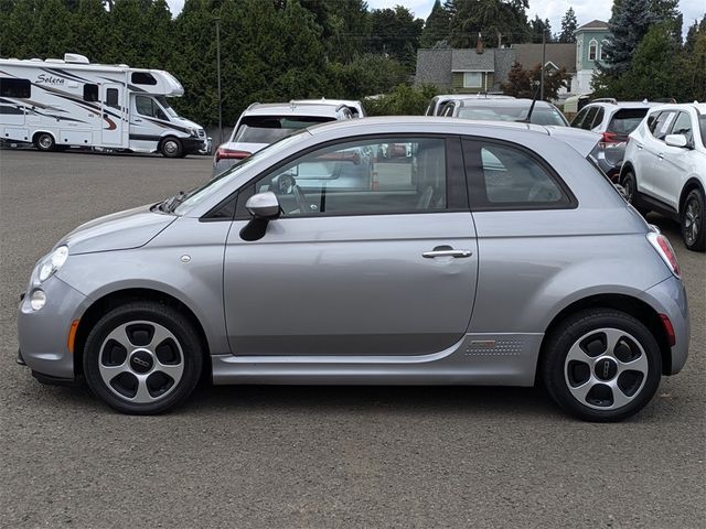 2015 FIAT 500e Base