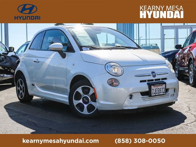 2015 FIAT 500e Base