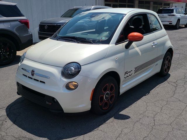 2015 FIAT 500e Base