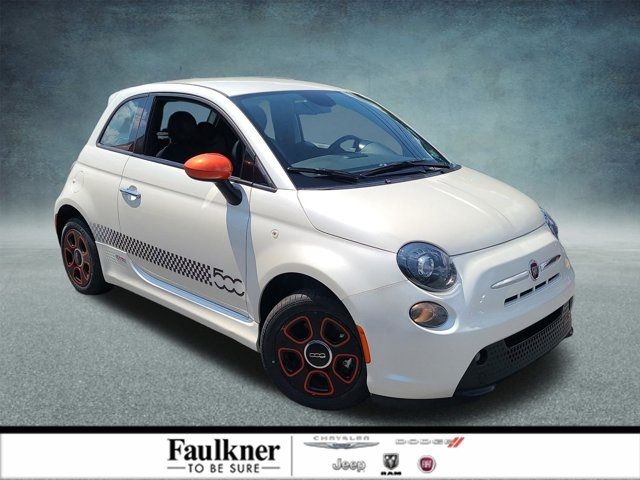 2015 FIAT 500e Base