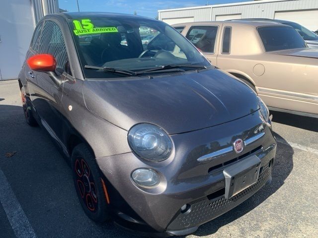 2015 FIAT 500e Base