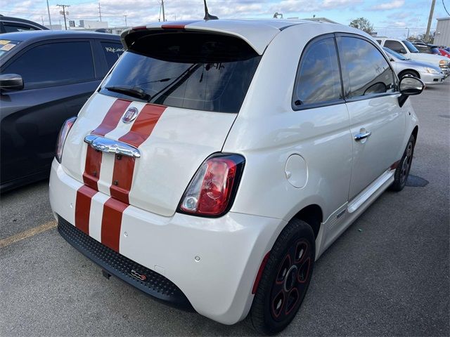 2015 FIAT 500e Base