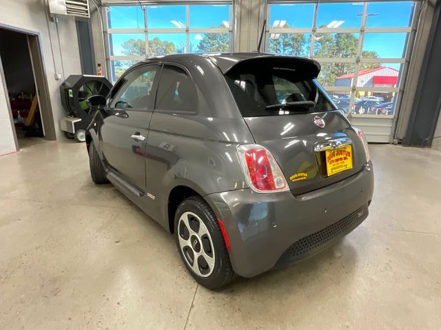 2015 FIAT 500e Base