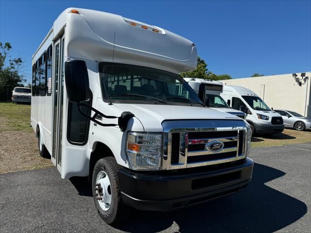 2015 Ford Econoline Base