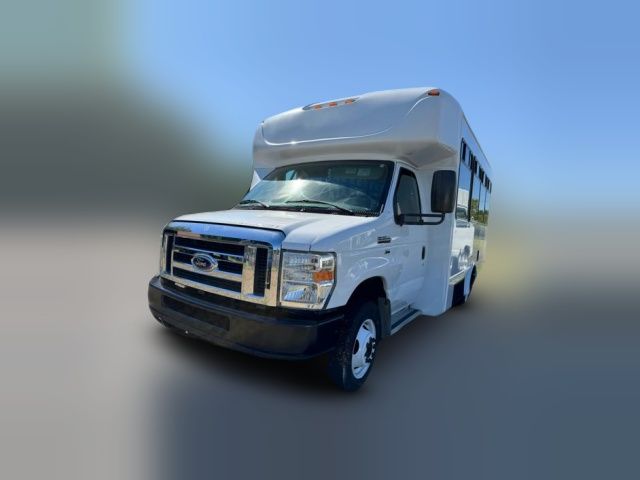 2015 Ford Econoline Base