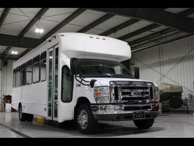 2015 Ford Econoline Base