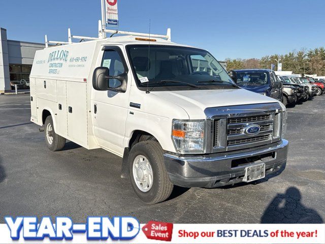 2015 Ford Econoline Base