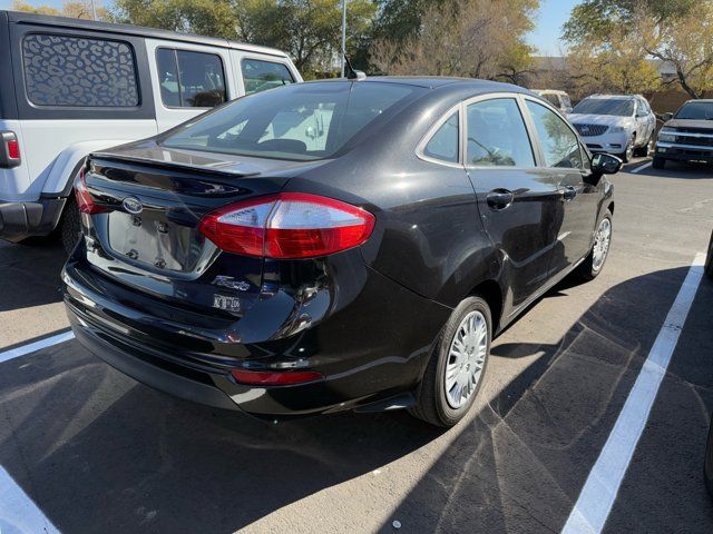 2015 Ford Fiesta SE