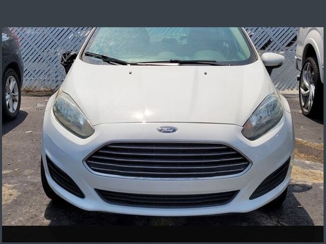 2015 Ford Fiesta SE