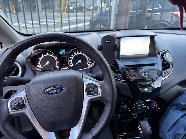 2015 Ford Fiesta SE