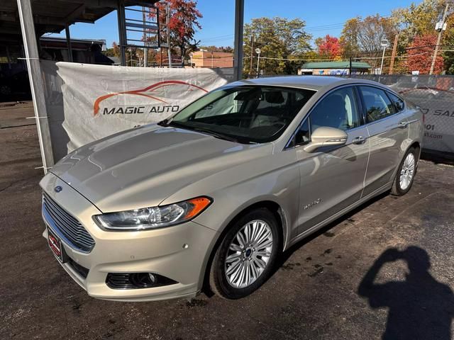 2015 Ford Fusion Hybrid SE