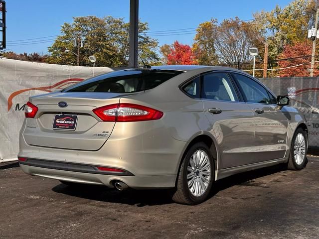 2015 Ford Fusion Hybrid SE