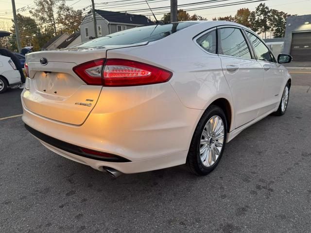 2015 Ford Fusion Hybrid SE