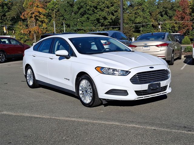 2015 Ford Fusion Hybrid S