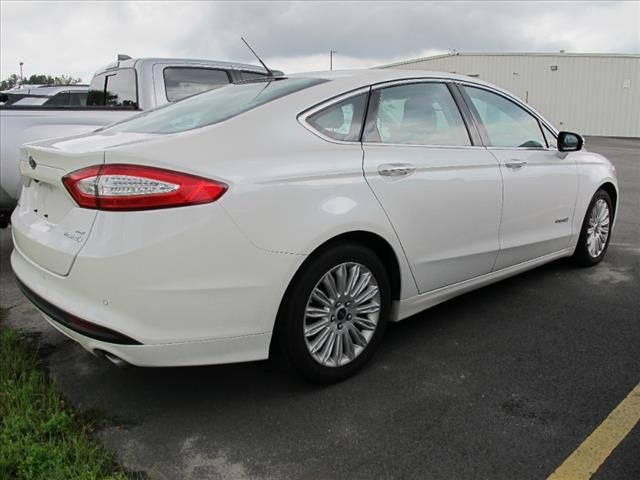 2015 Ford Fusion Hybrid SE