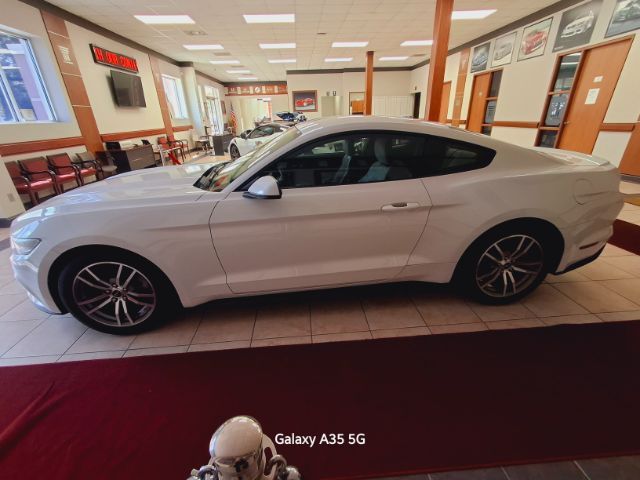 2015 Ford Mustang EcoBoost Premium