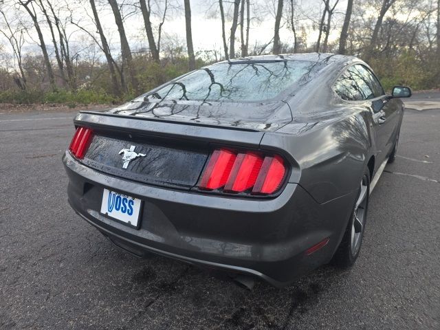 2015 Ford Mustang V6