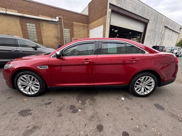 2015 Ford Taurus Limited