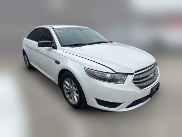 2015 Ford Taurus SE