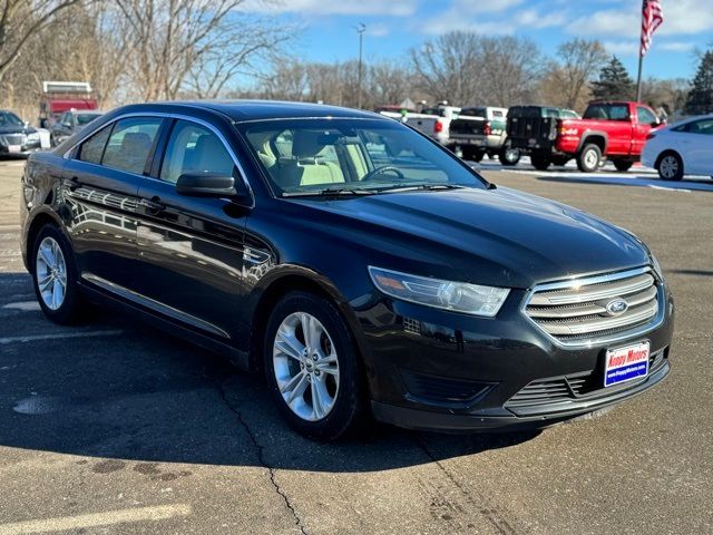 2015 Ford Taurus SE
