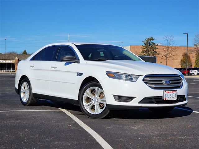 2015 Ford Taurus SE